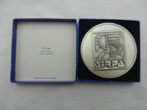 Médaille table sirpa - de,