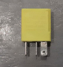 RELAIS OPEL 24433728 702.22