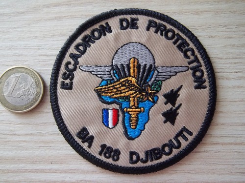 écusson militaire base