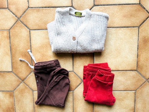 Nouveau lot vêtements mois - vêtements, 12
