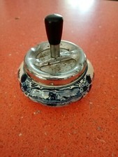 Cendrier poussoir bleu de