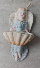 Angelot en biscuit polychrome ....