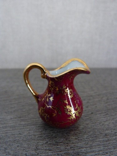 Objet vitrine pichet - de,