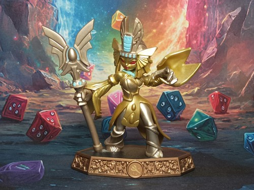 Golden queen figurine - golden,