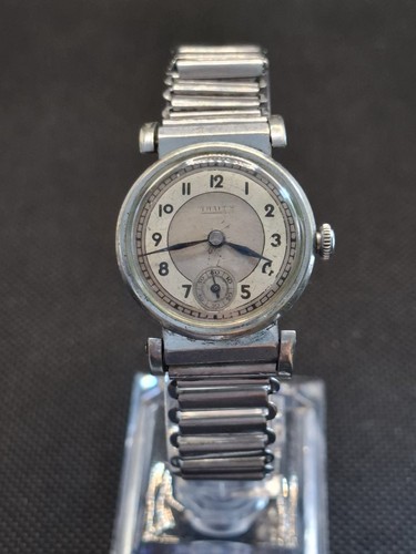 Ancienne montre mécanique - ancienne,