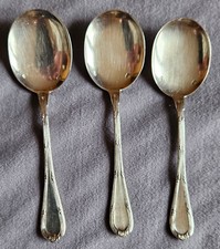 Hénin et Cie : 3 cuillères à glace en argent massif - Modèle à filets ruban