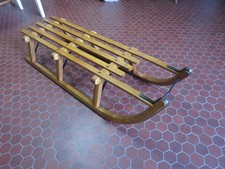 Grande luge ancienne en bois sport d'hiver montagne chalet déco Noël