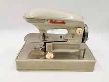 ANCIENNE MACHINE A COUDRE