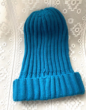 Bonnet en laine acrylique Neuf Femme Enfant Bleu !