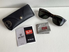 Ray-Ban RB2132 New Wayfarer