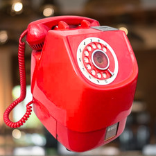 Téléphone payant vintage