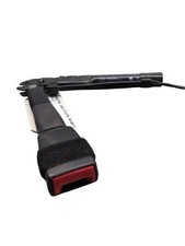 Attache ceinture avant droit