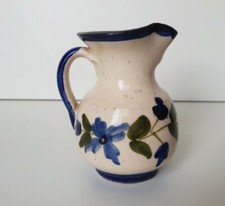 Très mignon pichet en céramique peint à la main TBE