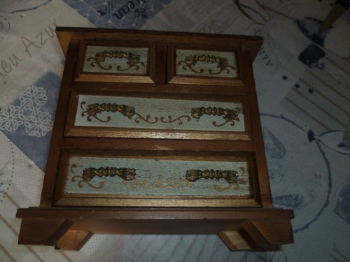 Coffre bijoux musical ancien - coffre, a
