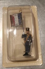 FIGURINE HACHETTE PORTE DRAPEAU NAPOLÉONIEN 46EME RGT D'INFANTERIE LIGNE 1814