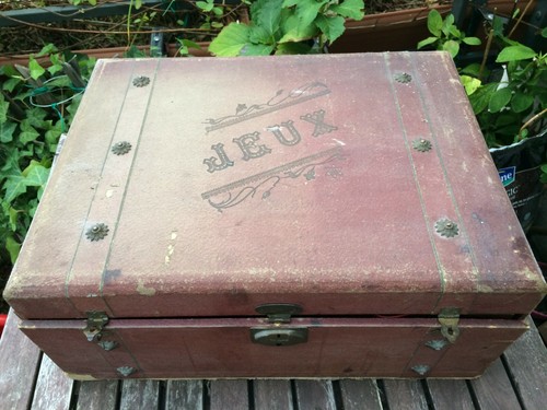 Ancien coffret jeux societe