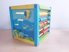 Cube en bois 20x20cm boulier