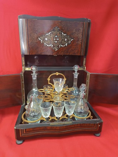 Ancienne cave liqueur - ancienne, à