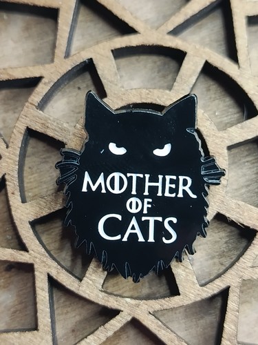 Pin mother cats - pin’s,