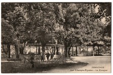 CPA 36 - ISSOUDUN (Indre) - Les Champs-Elysées - Le Kiosque (petite animation)