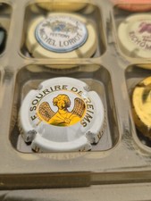 CAPSULE DE CHAMPAGNE HENRI