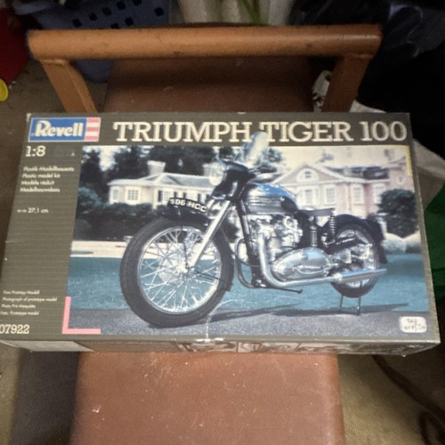 Revell maquette moto - , triumph