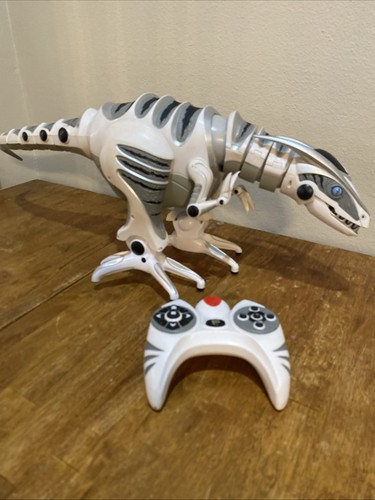 Wow wee roboraptor - wee,