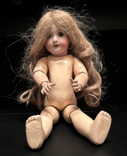 Ancienne poupée tête