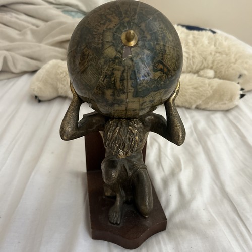 Statue atlas avec - atlas, globe