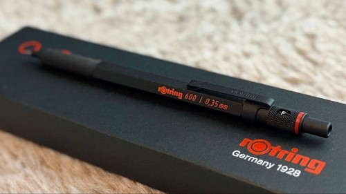 Rotring 600 crayon - /,