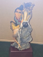 Figurine Indien avec cheval en resine