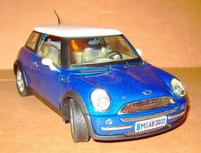 New Mini - 1/18e - Hachette Solido, © 2004 - Modèle réduit voiture