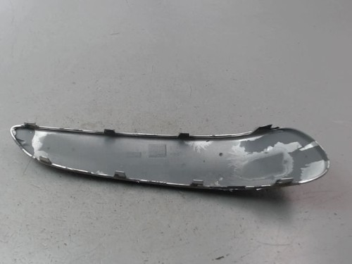 Enjoliveur pare choc - enjoliveur, pare-choc