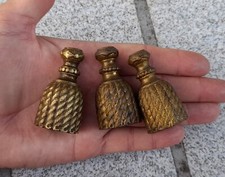 3 Anciens glands / embouts / pompons  pour cordon de rideaux, en Bronze N°121A