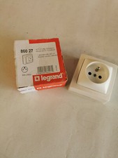 LEGRAND  OTEO  860 27  PRISE