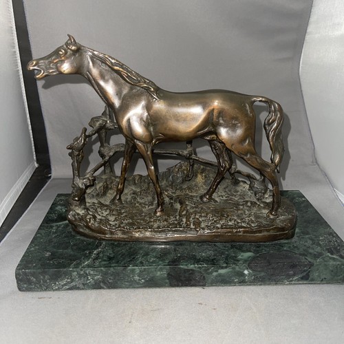 Antique bronze sculptured - bronze,