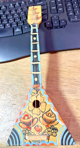 Vtg russian balalaikas - vtg., wooden