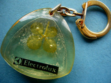 Porte clés  - INCLUSION - Trèfle  4  Feuilles Electrolux -  Clover 4  leaves