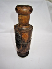 ANCIEN MOULIN A POIVRE EN BOIS