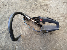 POIGNEE DE COMMANDE     POUR TRONCONNEUSE JONSERED  2055