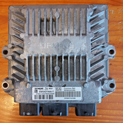 Calculateur 307 0 hdi - ,