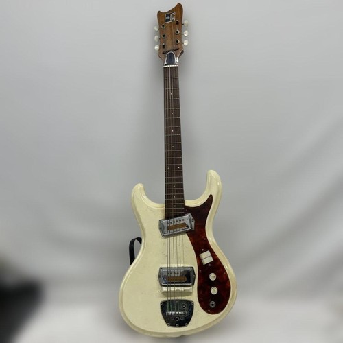Guitare bizarre japonaise