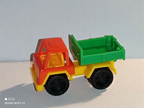 Véhicule miniature camion - véhicule,