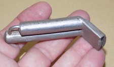 ANCIEN SIFFLET EN ALUMINIUM