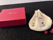 Boucle d'oreille modèle