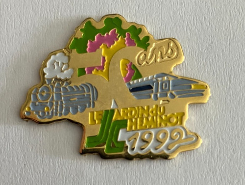 Pin s le - 65, pin's