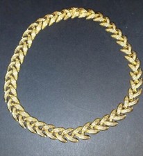 Jolie collier ras cou - ras,