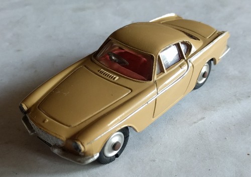 Corgi toys volvo p1800 - corgi,
