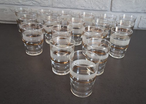 Lot verres anciens - lot,