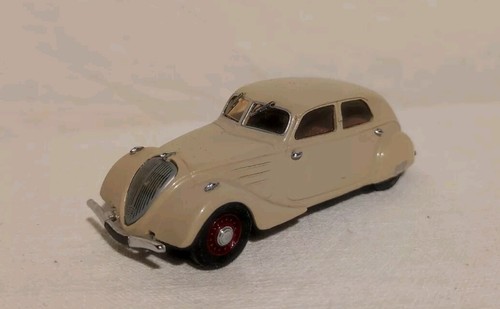 Peugeot 302 idem kit - 1/43,